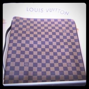 Louis Vuitton Business Portfolio